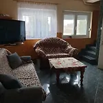Nyaraló Gabi Szálló I.